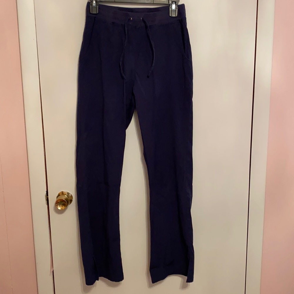 Nu dimension navy blue scrub pants and Barcop top. Xsmall outfit.